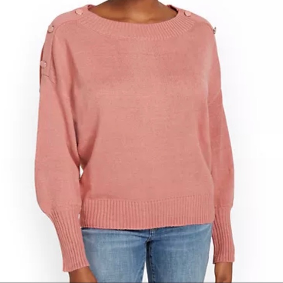 Button-Shoulder Pullover Sweater in Warrior Green Color - Picture 5 of 11